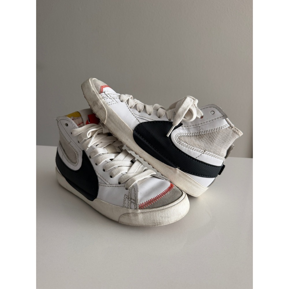 Nike Blazer Mid 77 Jumbo Mens 10 White Black DD3111-100 High Top Sneakers